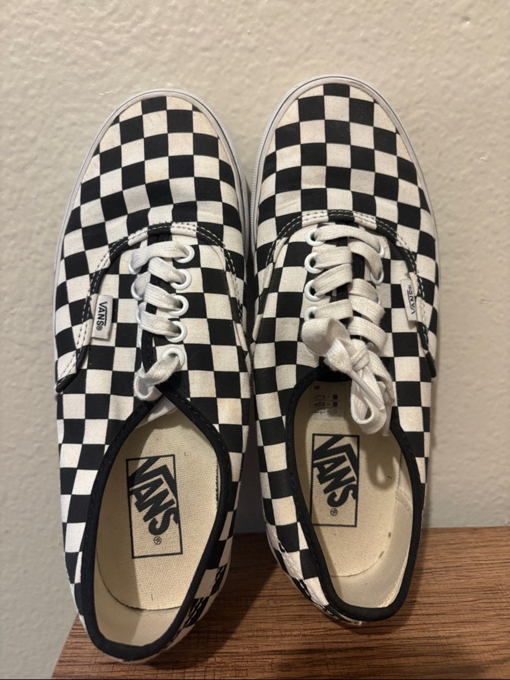 Vans Checkerboard Low-Top Sneakers - Black & White Size Women’s 8.5 - Picture 2 of 10